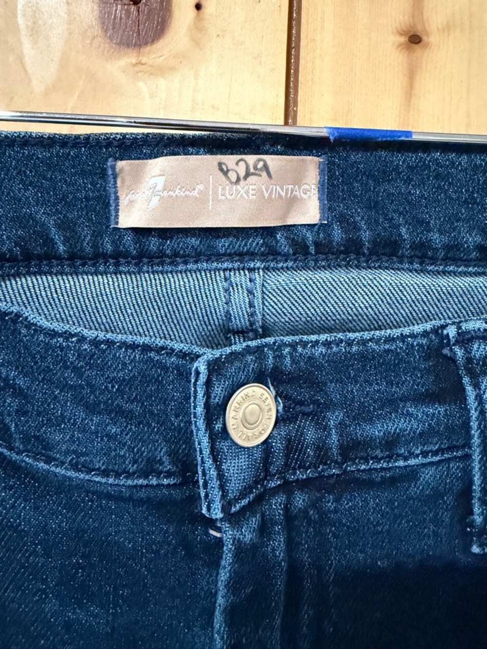 Women’s 7 For All Mankind Flare Leg Jeans 30x32 - Picture 2 of 4